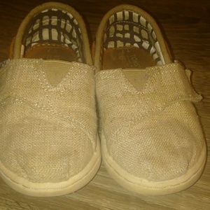 Kids Toms size 7T